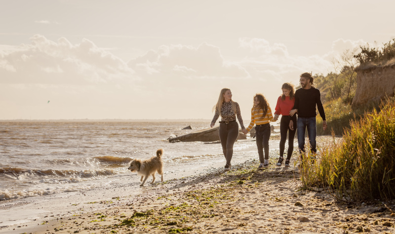 A Coast for … Striding by the Sea 